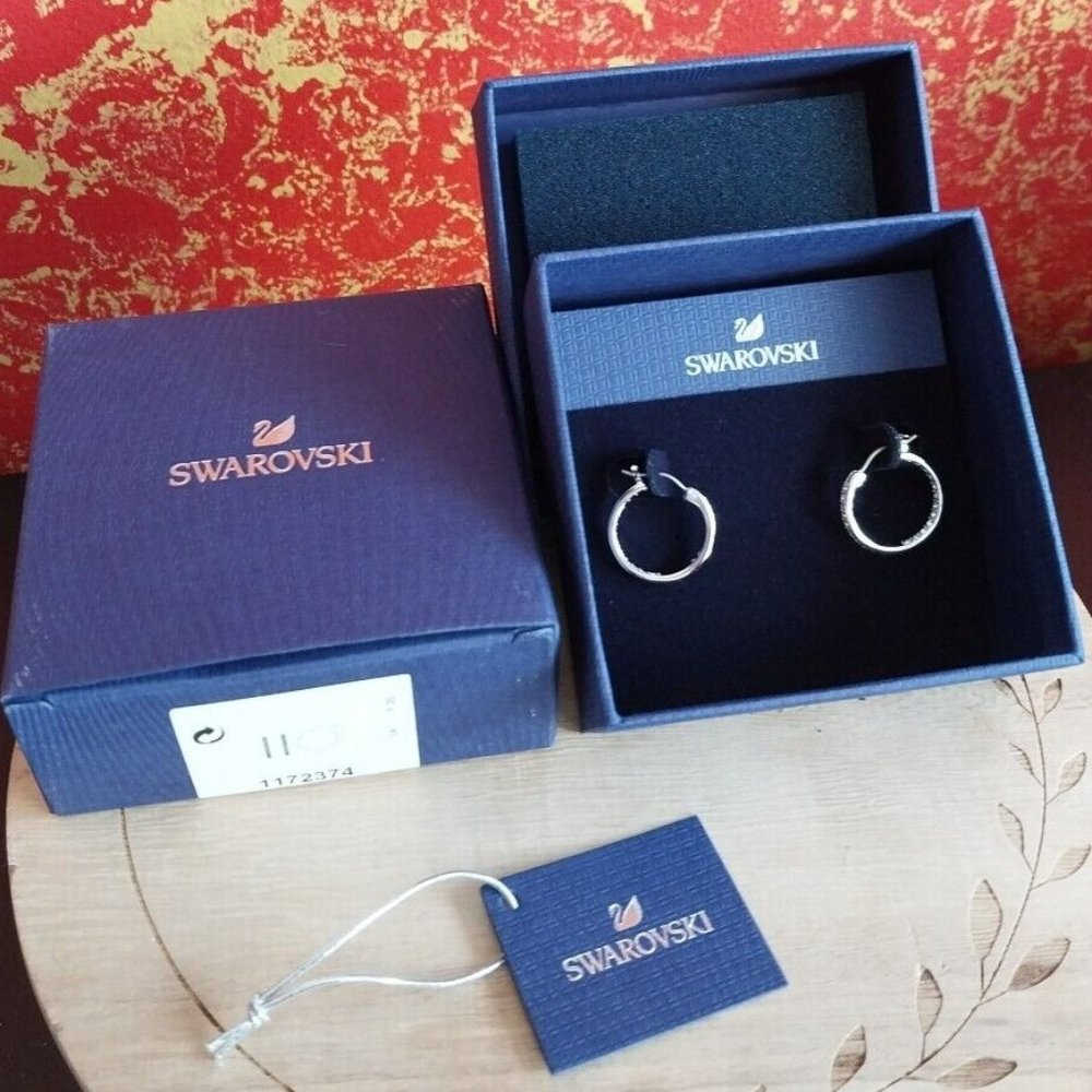 NIB SWAROVSKI #5616262 Sommerset Hoop White Pave Pierced Earrings Rhodium Plated